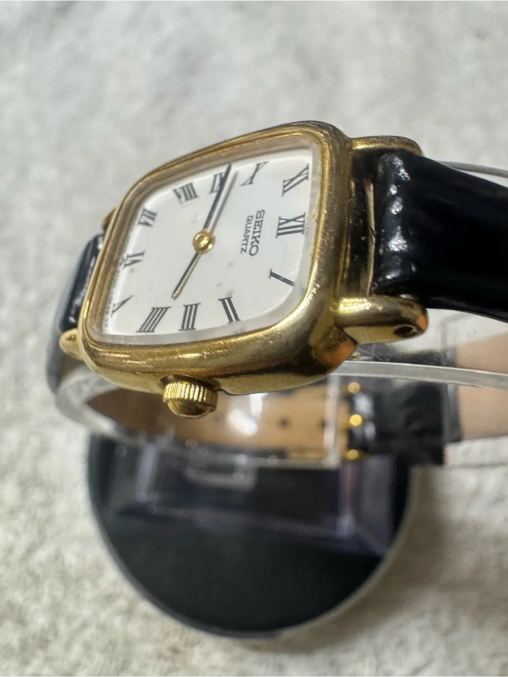 Seiko elegant wristwatch
